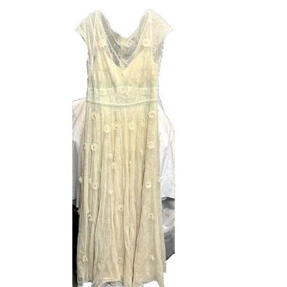 NWT MAC DUGGAL Embroidered Beaded/Rhinestone 3D Flower 70274 Gown Dress‎ Size 10 - Picture 4 of 7